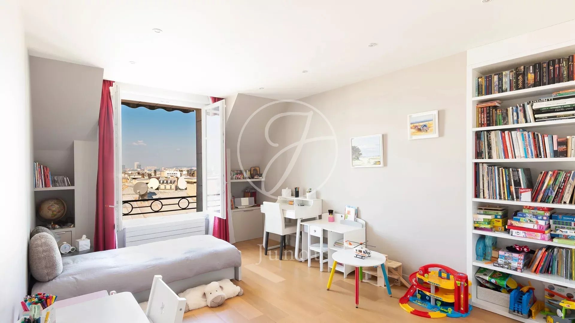 Apartment 10 Rooms • 332.2 m² Muette Nord, Paris 16ème for sale