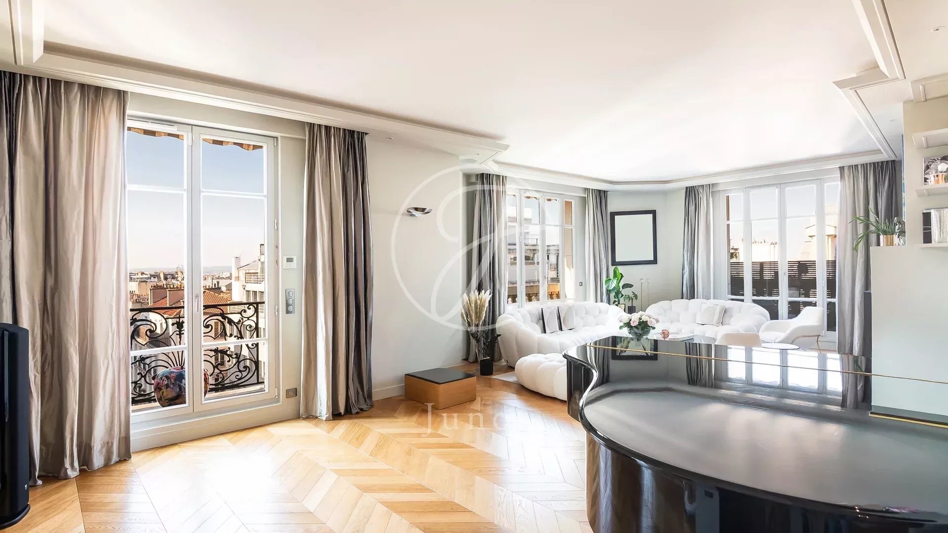 Apartment 10 Rooms • 332.2 m² Muette Nord, Paris 16ème for sale