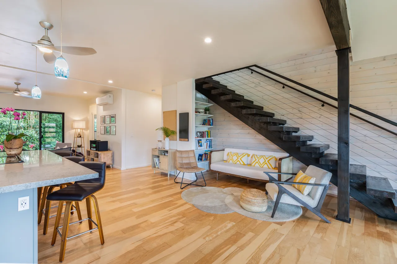 3bed 3.5bath 2,468sqft2,468 square feet 0.27acre lot in Hawaii state