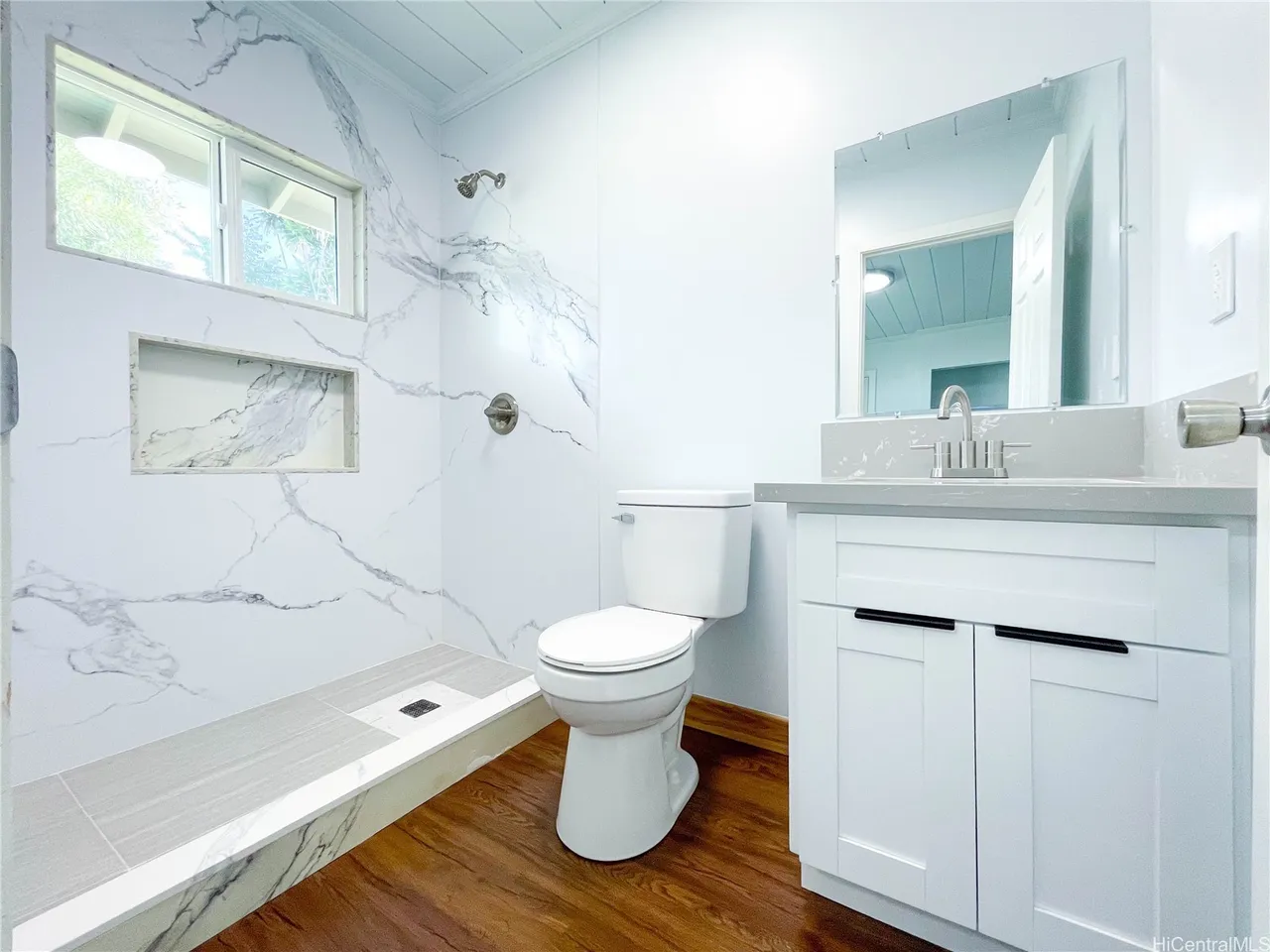 4bed 4bath 1,404sqft For sell in Hawaii