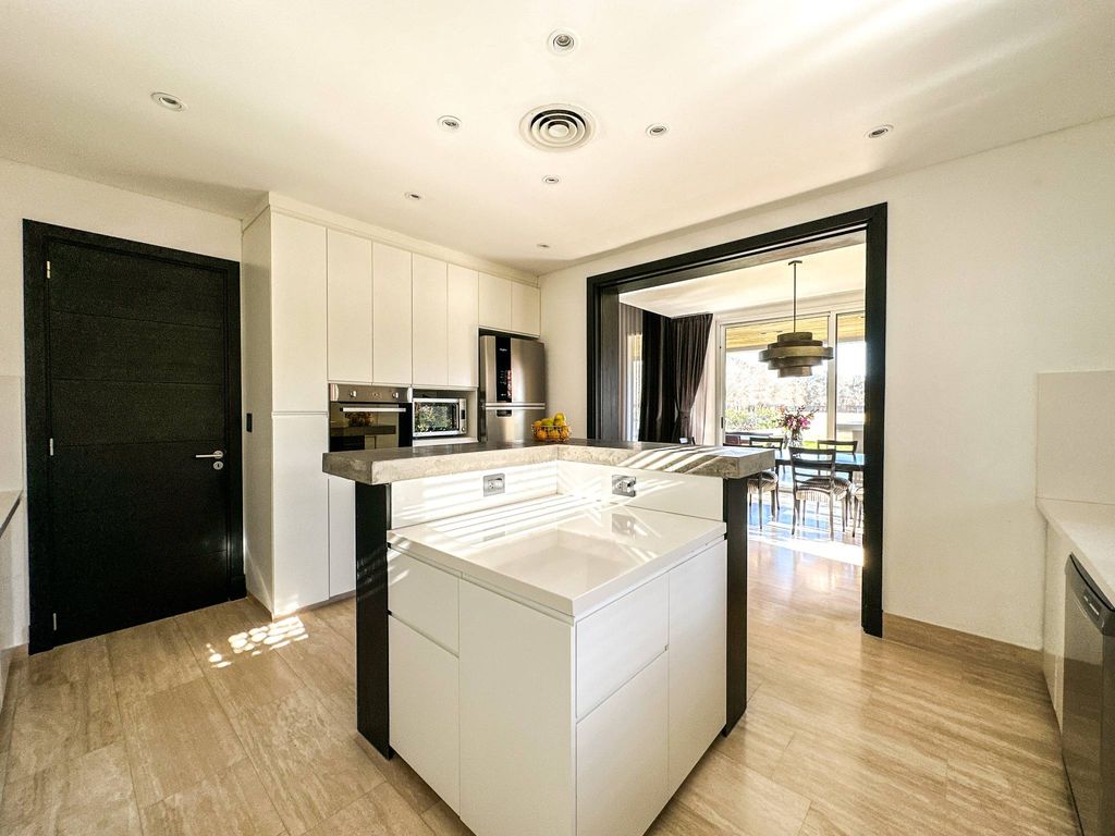 7 Bedroom Luxury Detached House for sale in Buenos Aires, Argentina