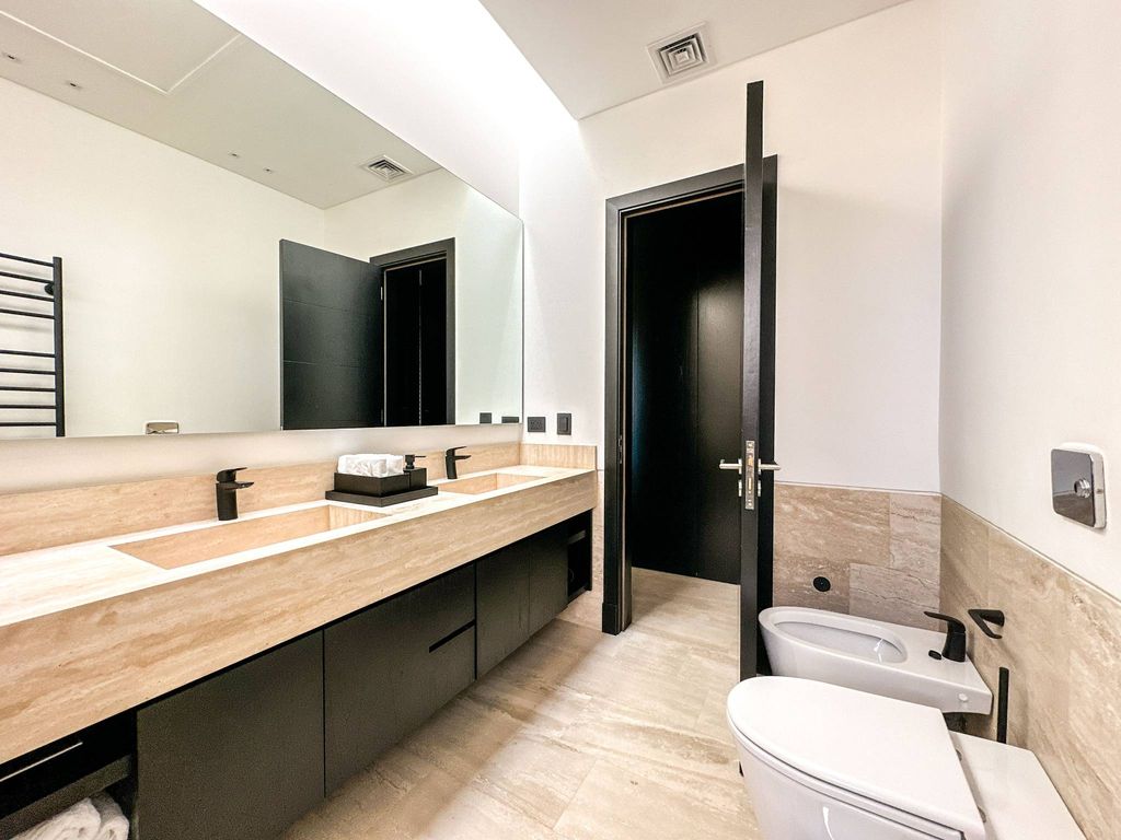 7 Bedroom Luxury Detached House for sale in Buenos Aires, Argentina