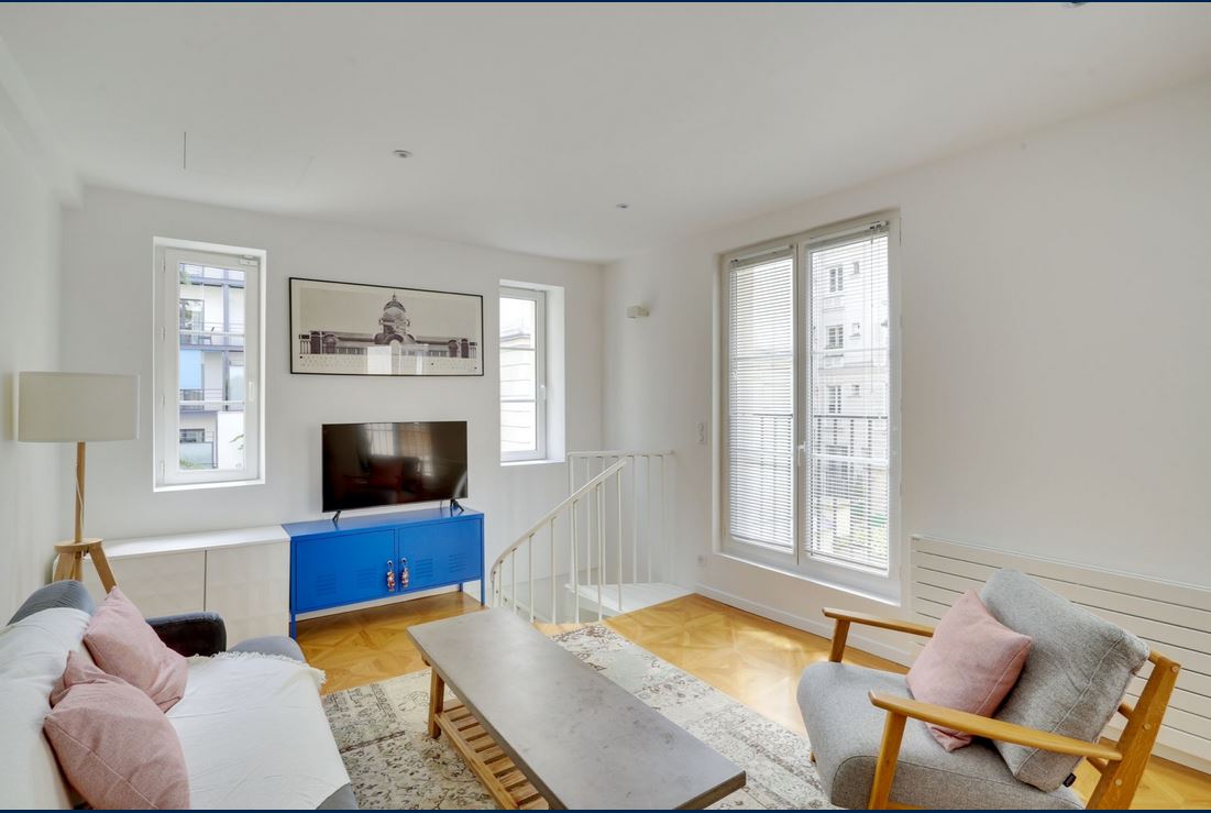 3 bed Rooms 47 m² for sale in Paris 16 france