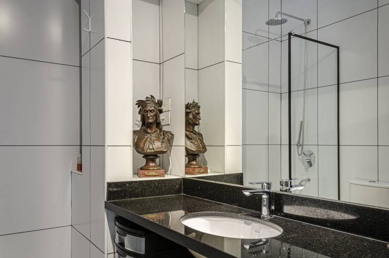 $1,680,000 Humberto I Y Santiago Del Estero