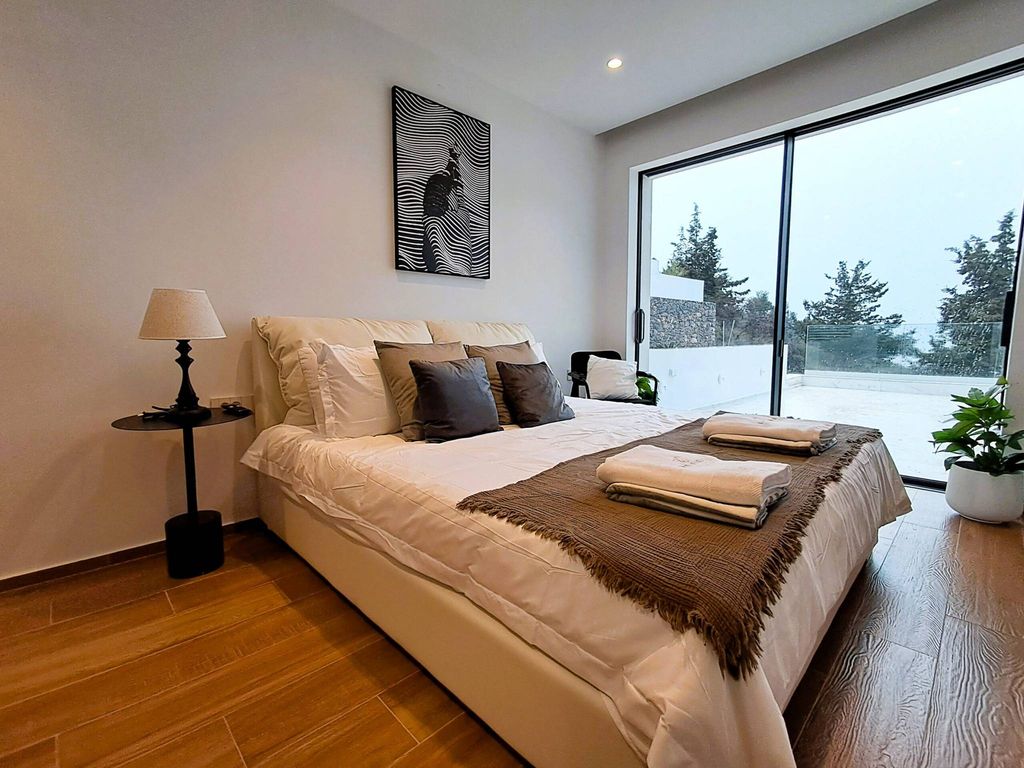 4 bedroom luxury Villa for sale in Chania, Crete