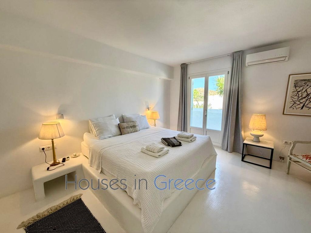 5 bedroom luxury Villa for sale in Kolimbithres, Páros, Nomós Kykládon, South Aegean Greece