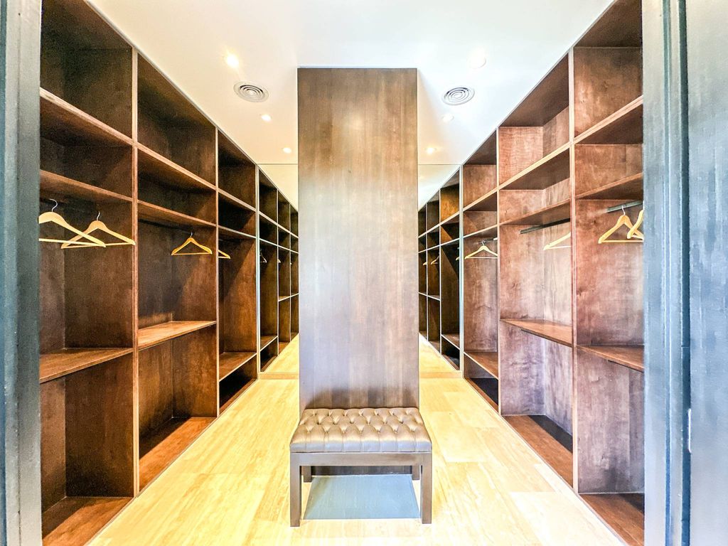 7 Bedroom Luxury Detached House for sale in Buenos Aires, Argentina